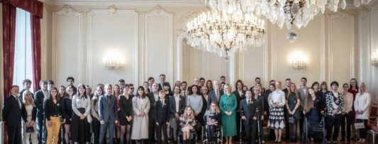 Scholarship recipients of the Education Fund were received by the President of the Republic and the First Lady